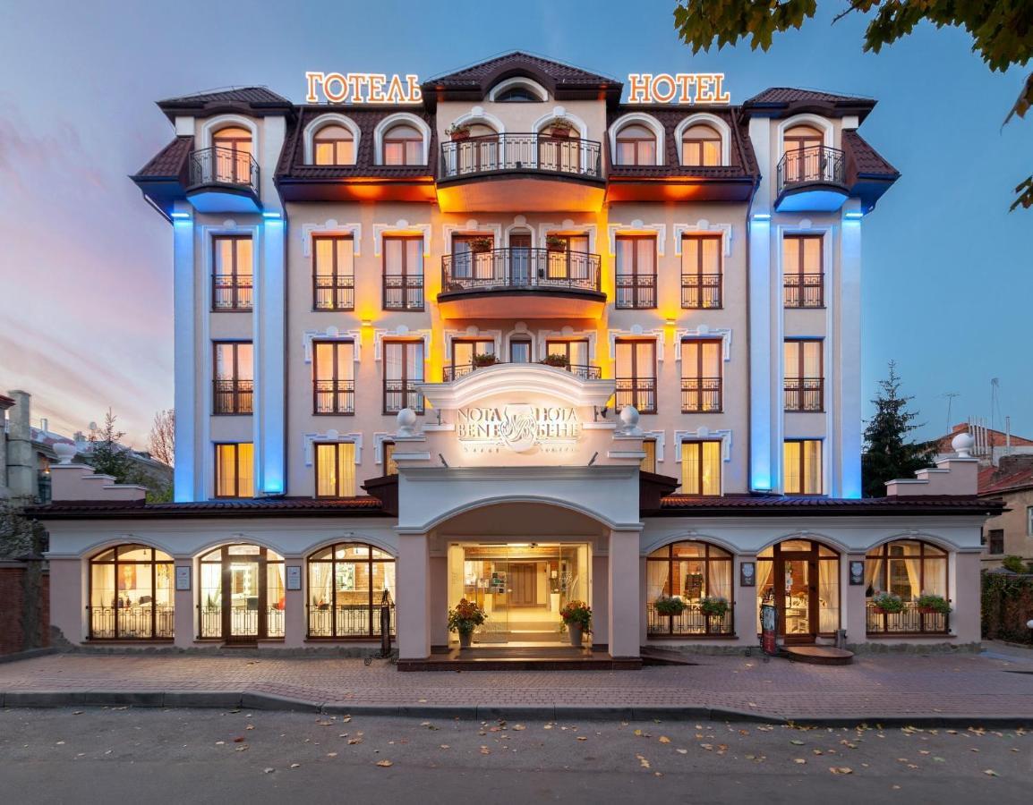 Nota Bene Hotel & Restaurant Lviv Bagian luar foto