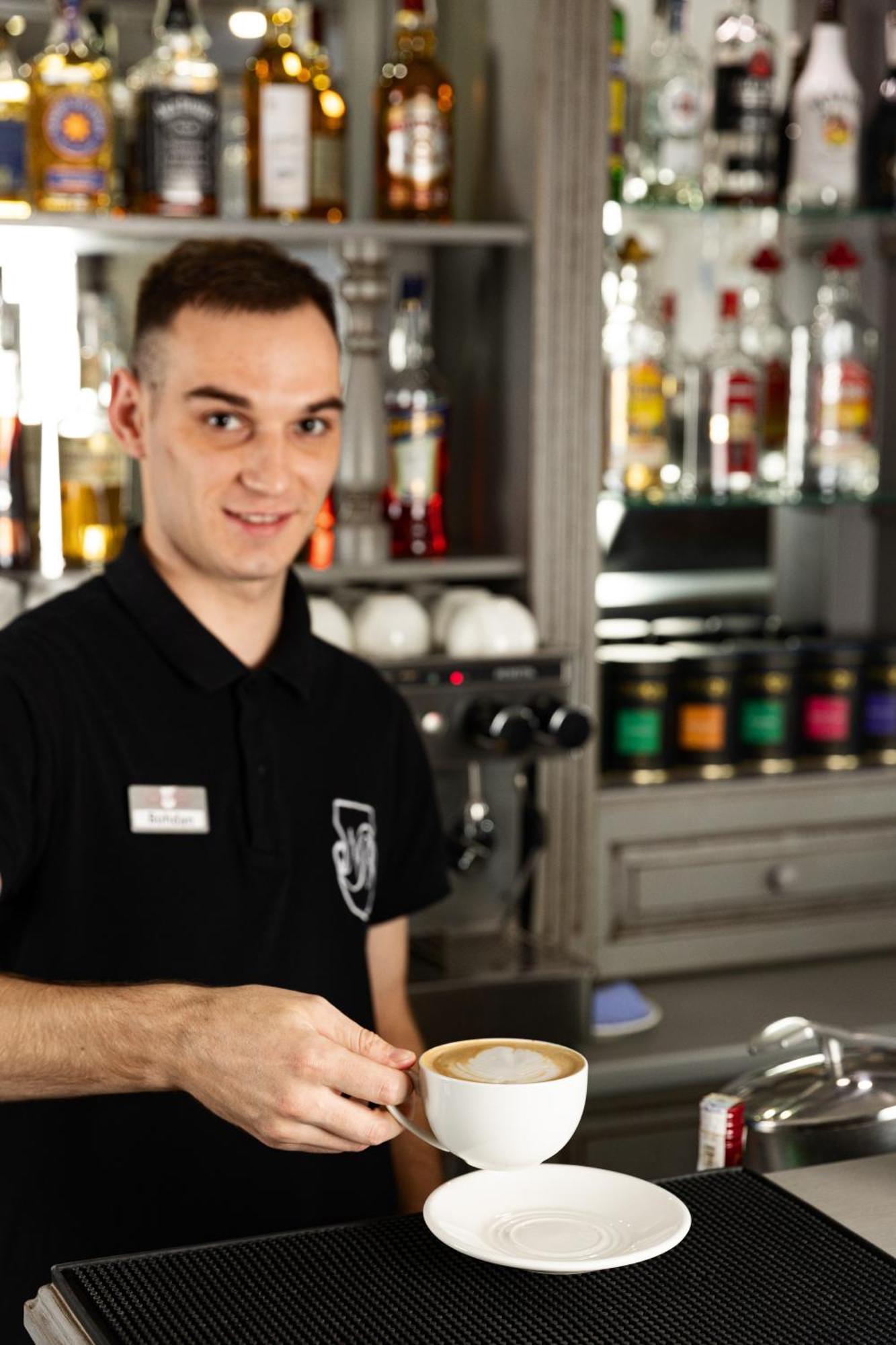Nota Bene Hotel & Restaurant Lviv Bagian luar foto