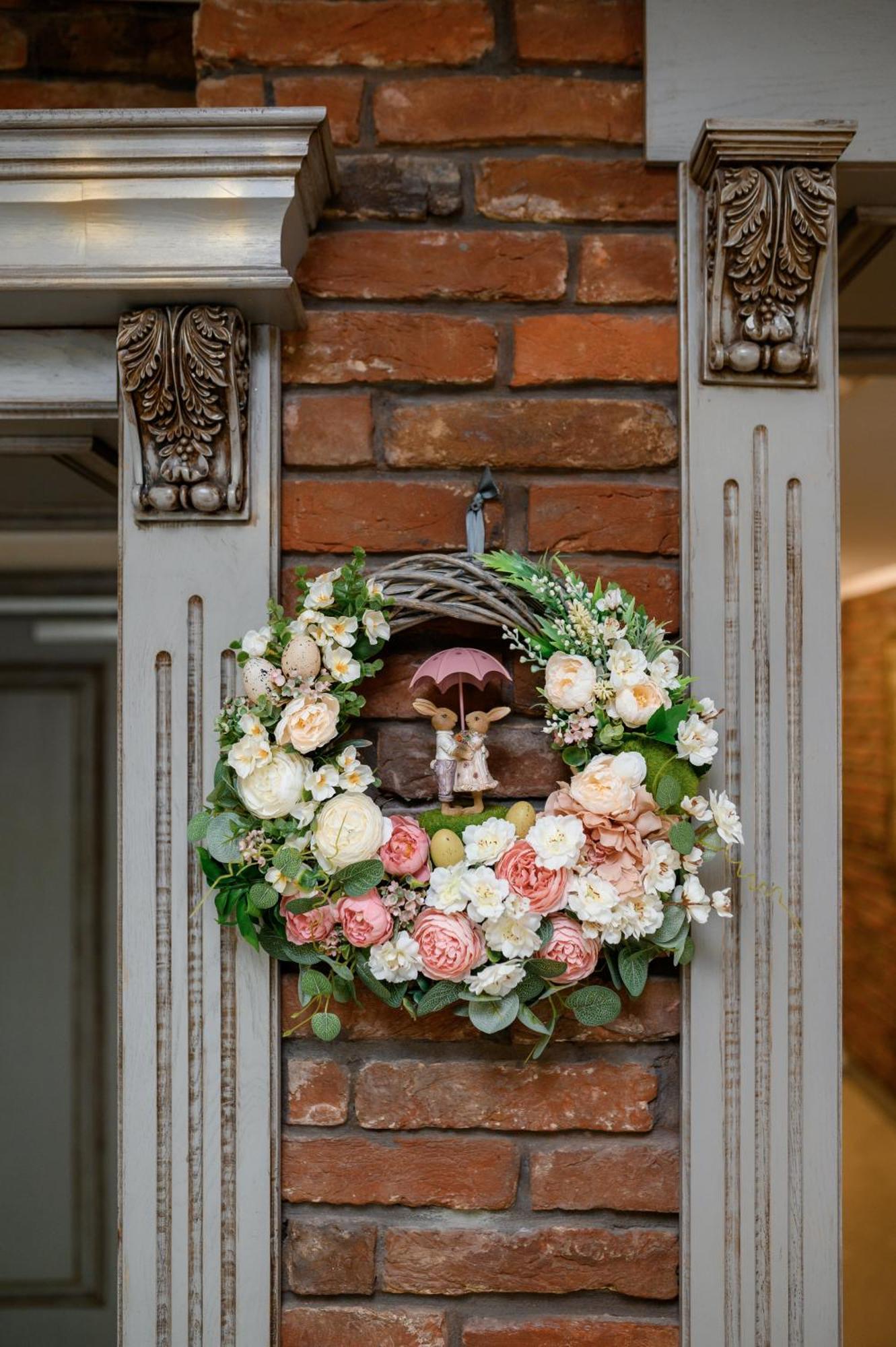 Nota Bene Hotel & Restaurant Lviv Bagian luar foto
