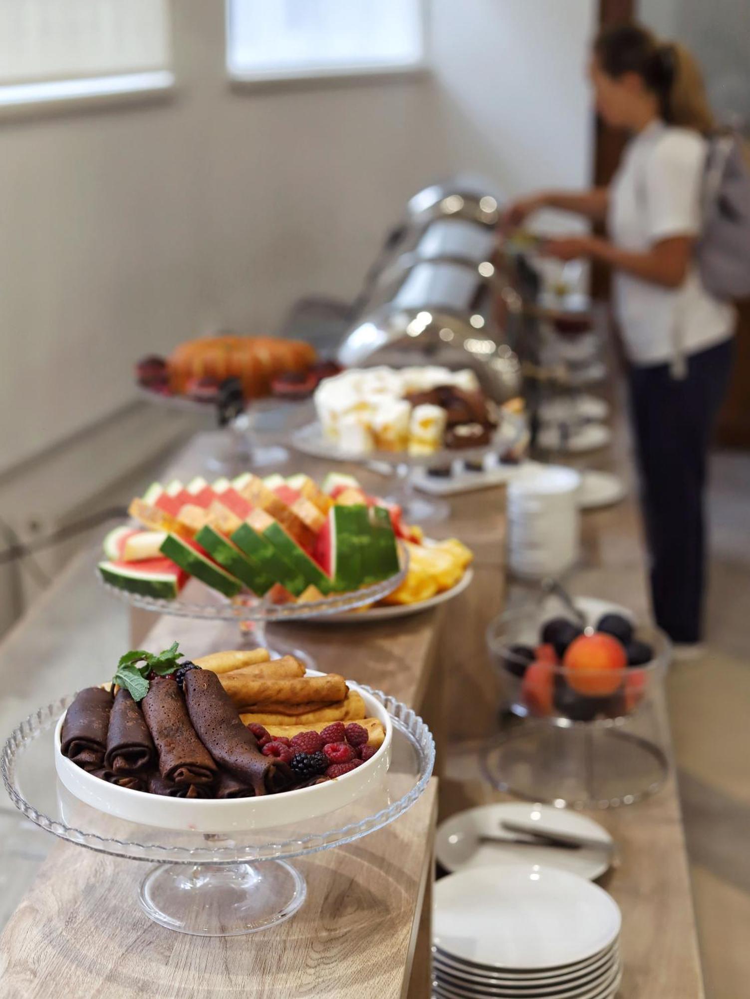 Nota Bene Hotel & Restaurant Lviv Bagian luar foto